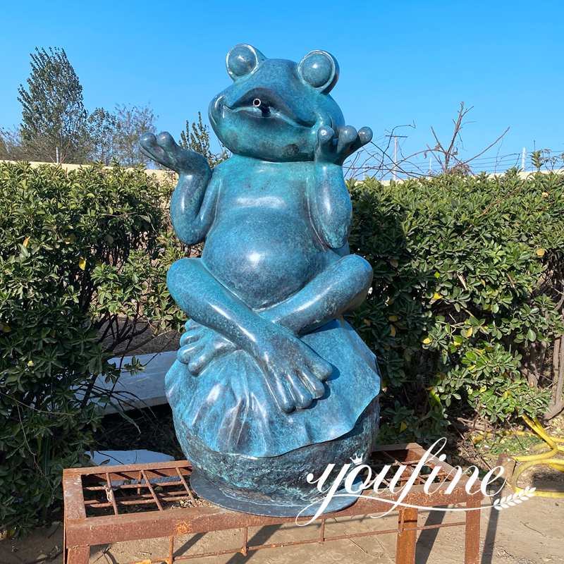 Human-sized Bench Bronze Frog Statue for Garden-Youfine Sculpture